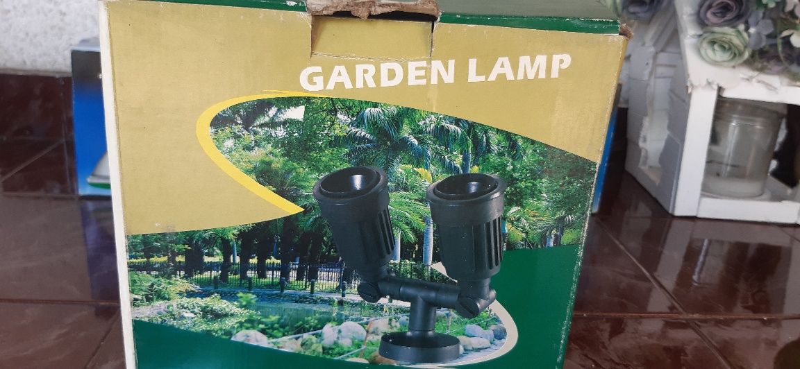 Градинска лампа за ел. инсталация, цветна ел. Крушка Radium PAR38