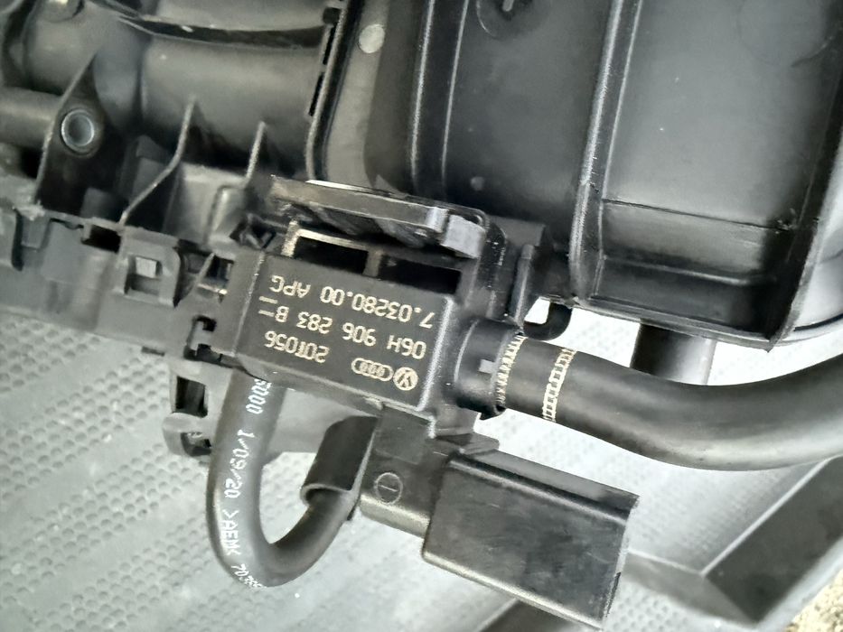 Galerie admisie audi a4 b8.5 1.8tfsi 06E103697L