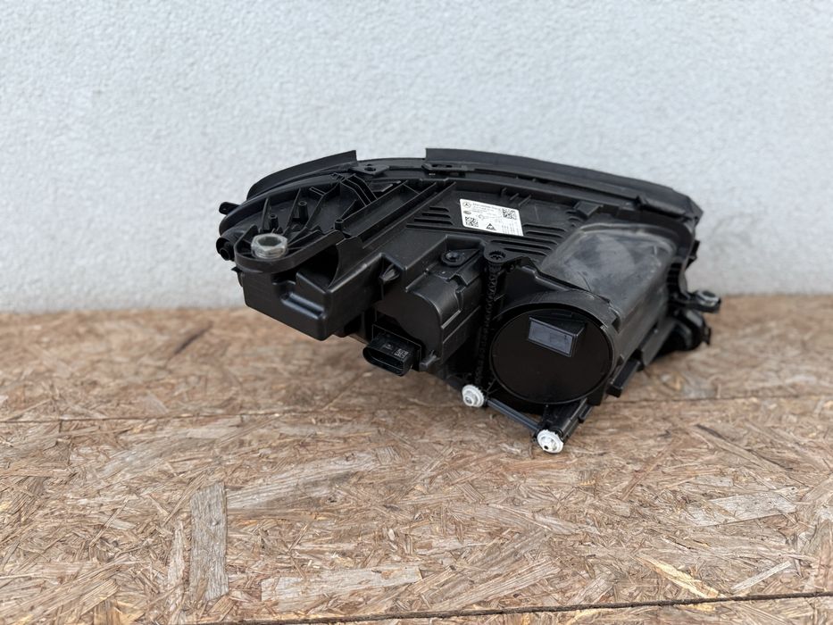Far stanga Mercedes E Class W213 LED Hight Performance Original Europa