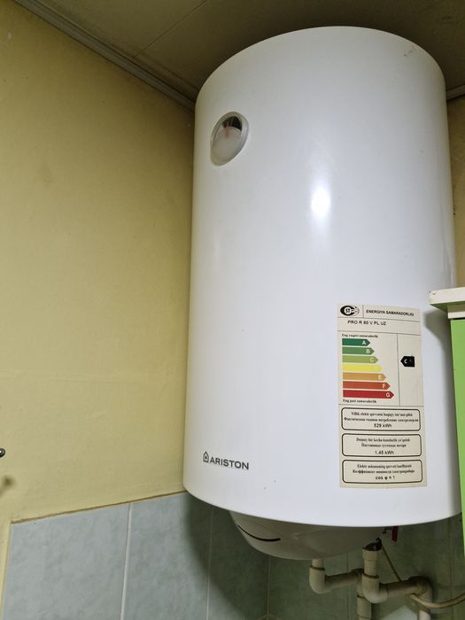 Продаётся водонагреватель Ariston Б/У
