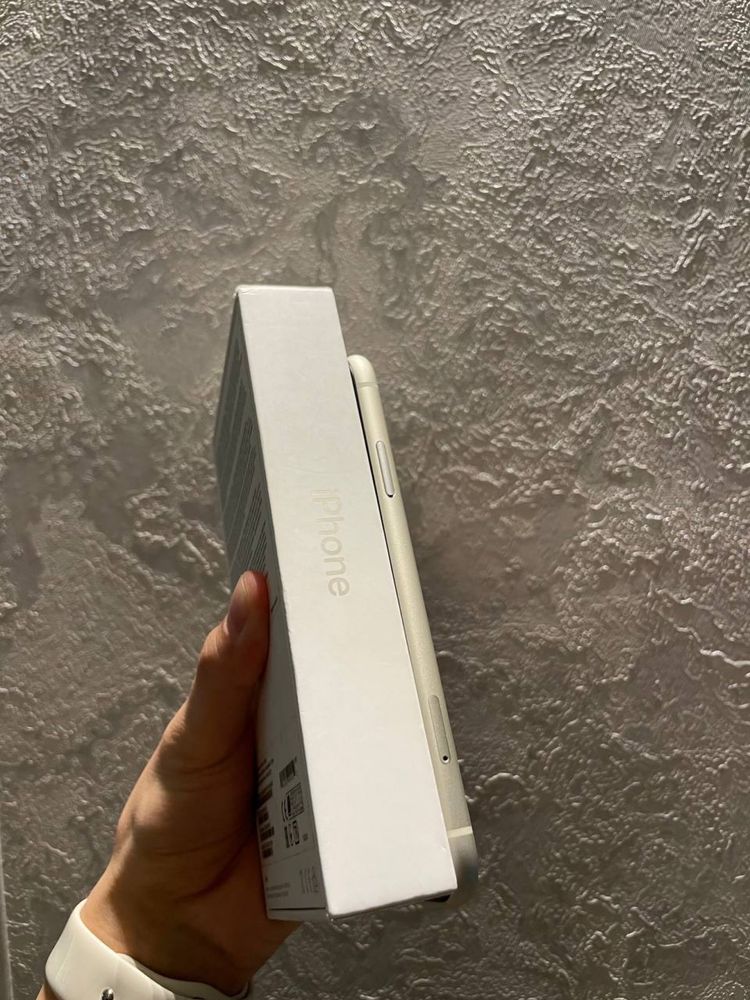 Iphone 11 white 80%