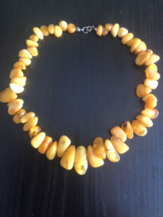 Colier de chihlimbar galben natural