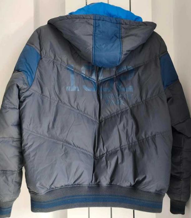 Geacă bărbătească călduroasă pentru iarnă