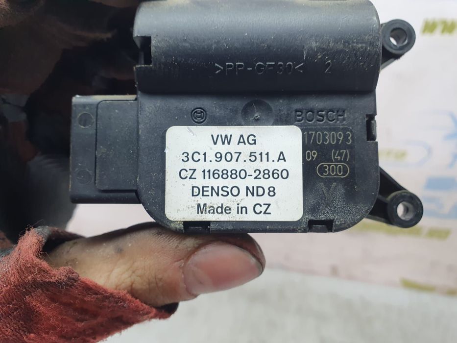 Motoras clapeta mixaj aer 3c1907511a Volkswagen VW Passat B6 [2005 -
