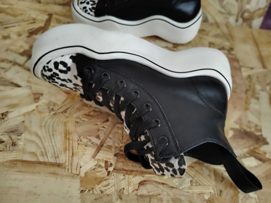 Vand ghete de dama Gryxx din piele naturala