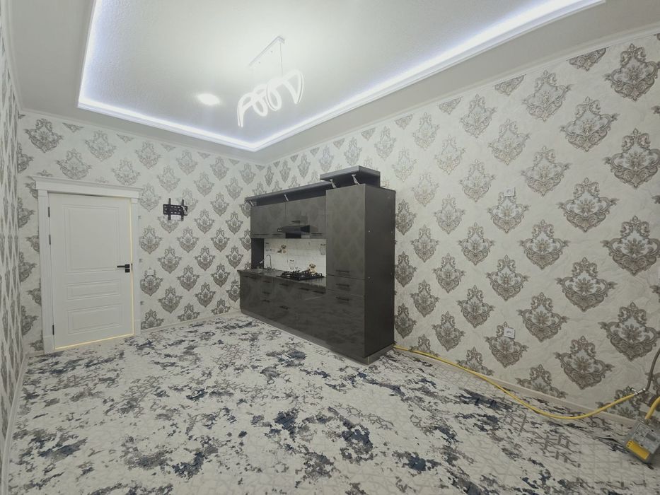 Продается 2 ком. Квартира на 3 этаже площадью 72 кв.м. По ул. Рудаки