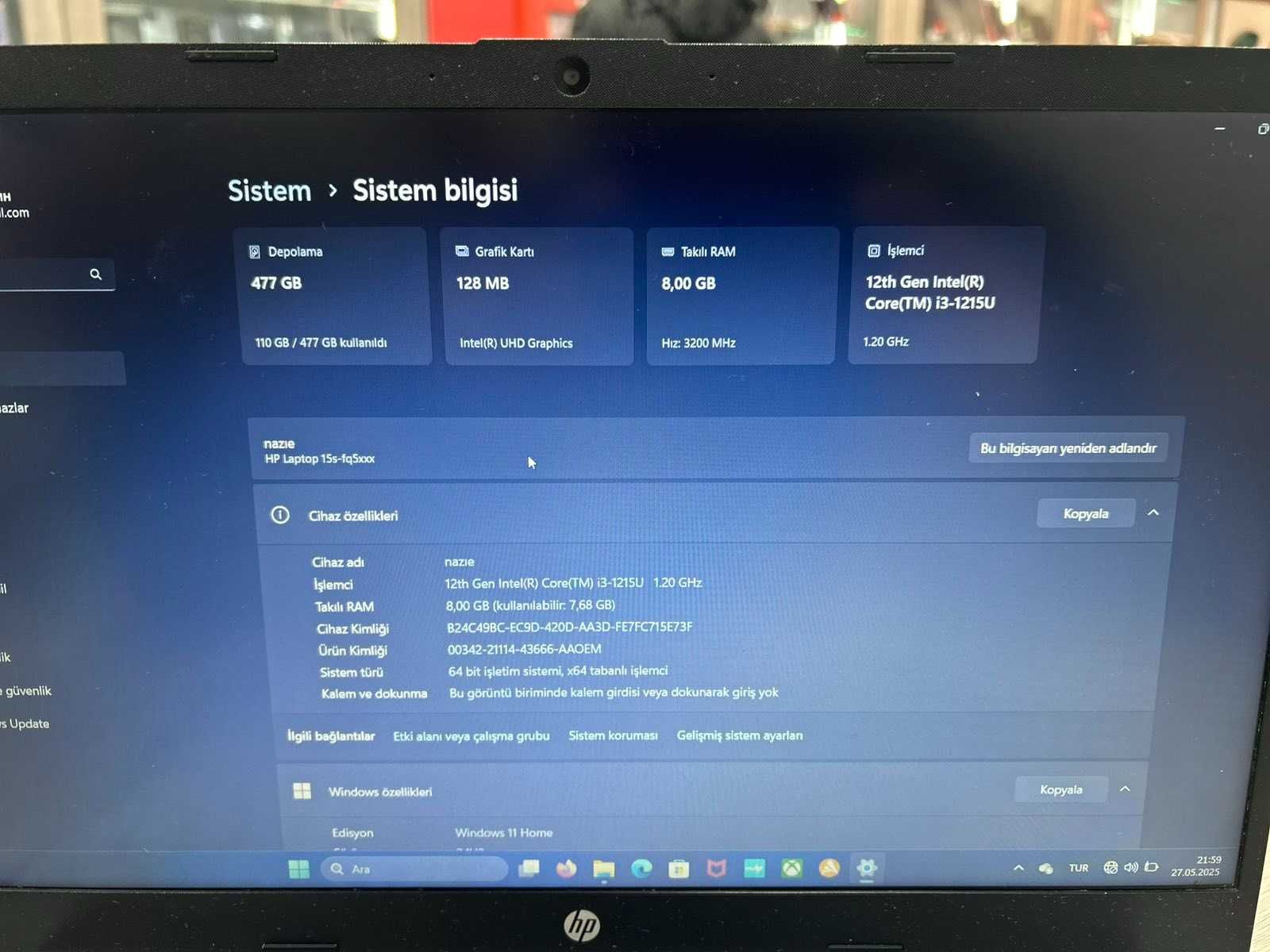 Продава се лаптоп HP 15s