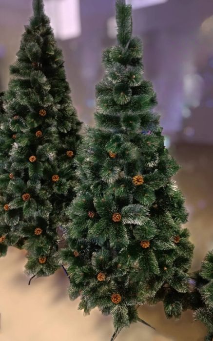 Коледни елхи със сняг и шишарки - ТОП качество и цена ! ! !