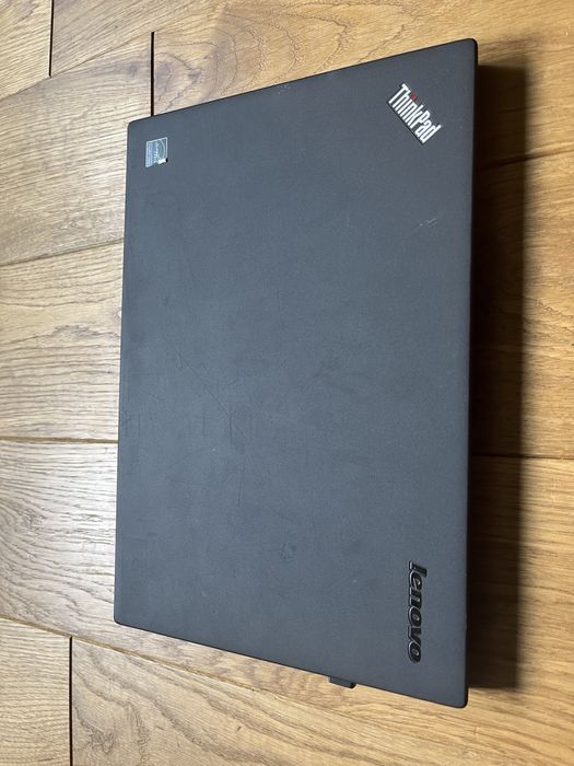 Лаптоп ThinkPad x240 i3 win8pro в комплект с безжична мишка logitech