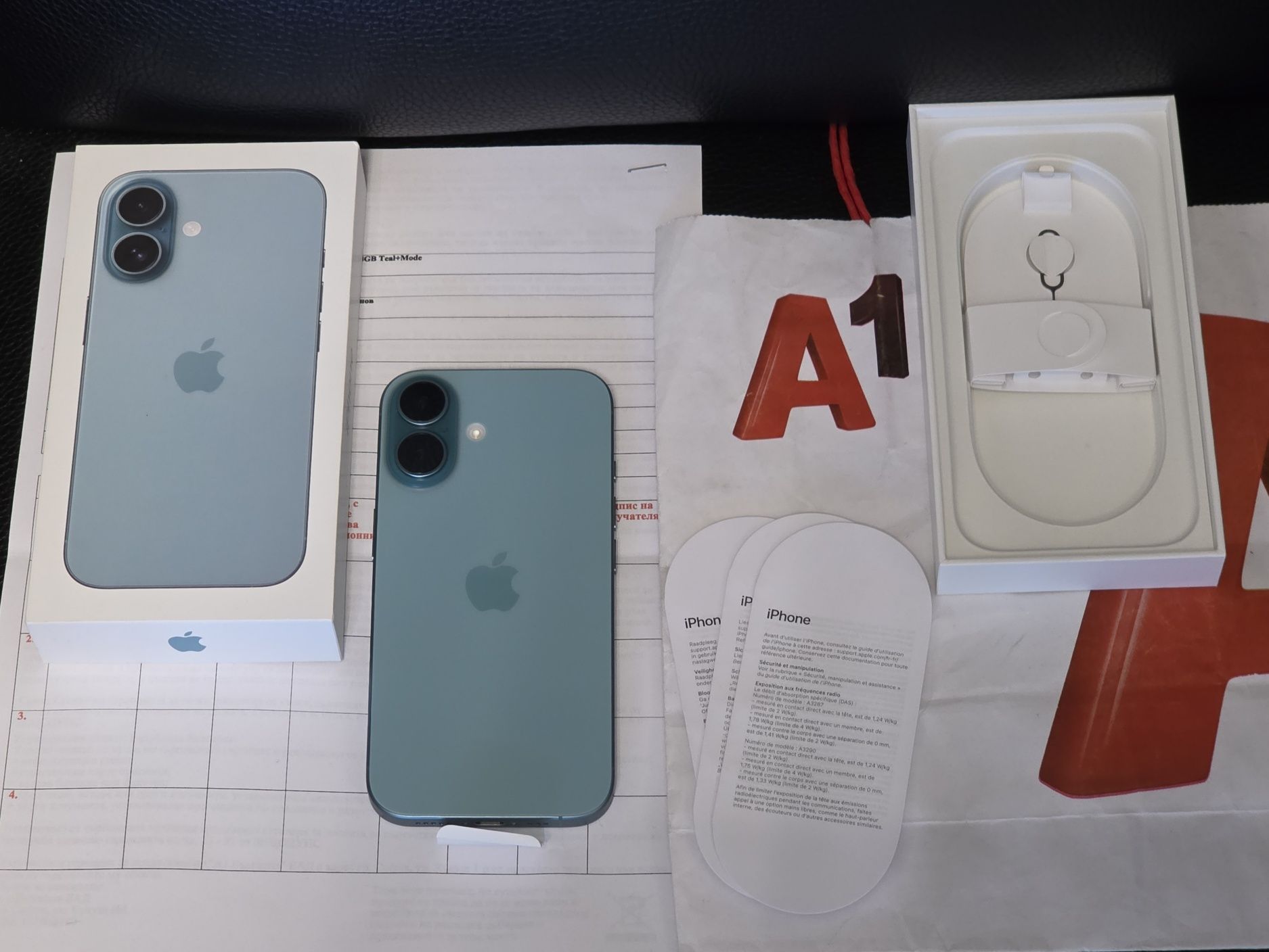 30 цикли КАТО НОВ 128GB iPhone 16 Гаранция от А1 до 2027 TEAL
