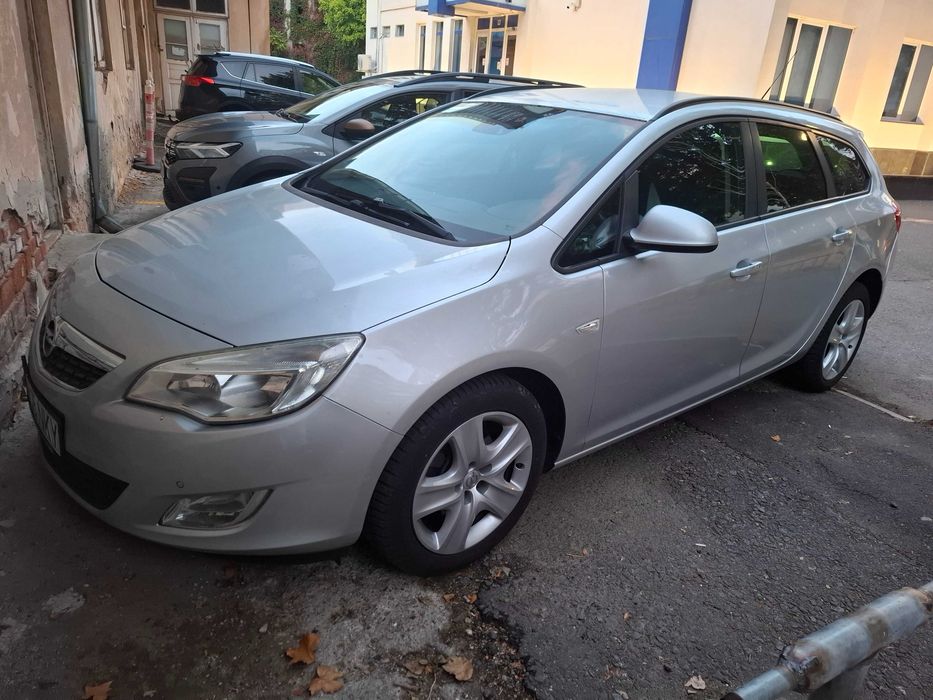 Opel Astra j 17 cdti.  Euro 5
