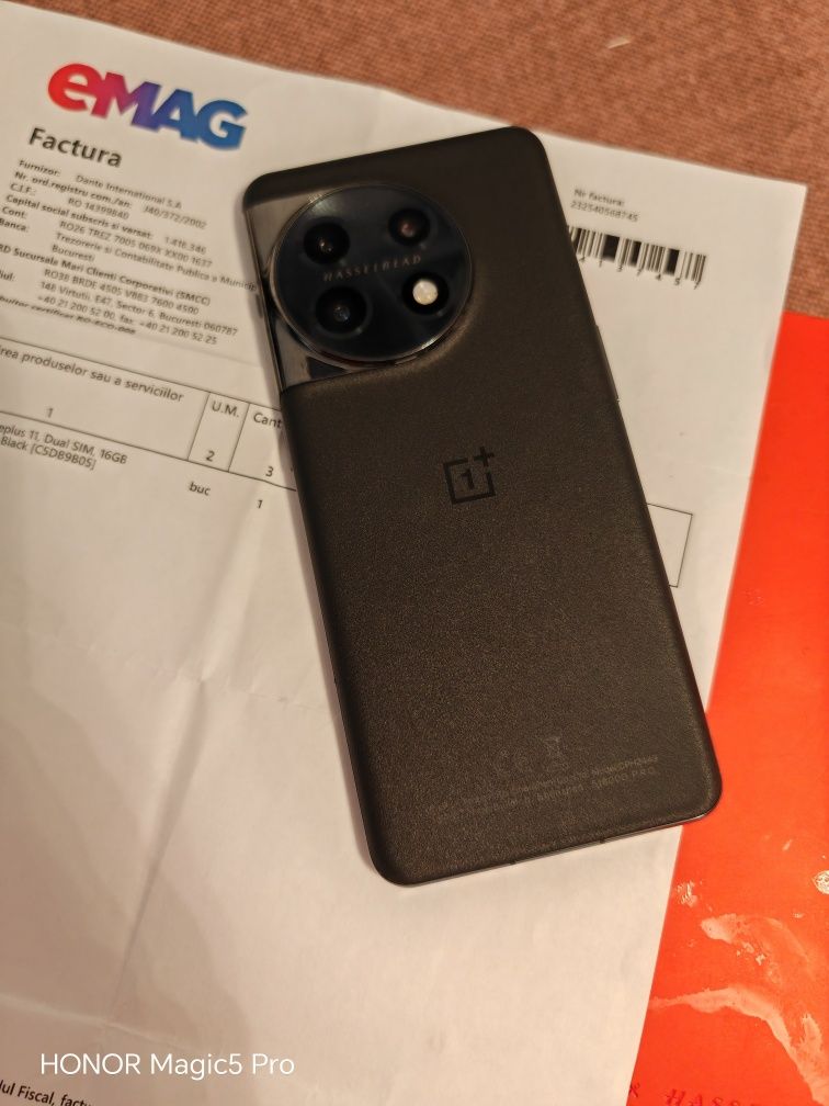 ONEPLUS 11 5G 16GB RAM +12 Virtuali 256 memorie