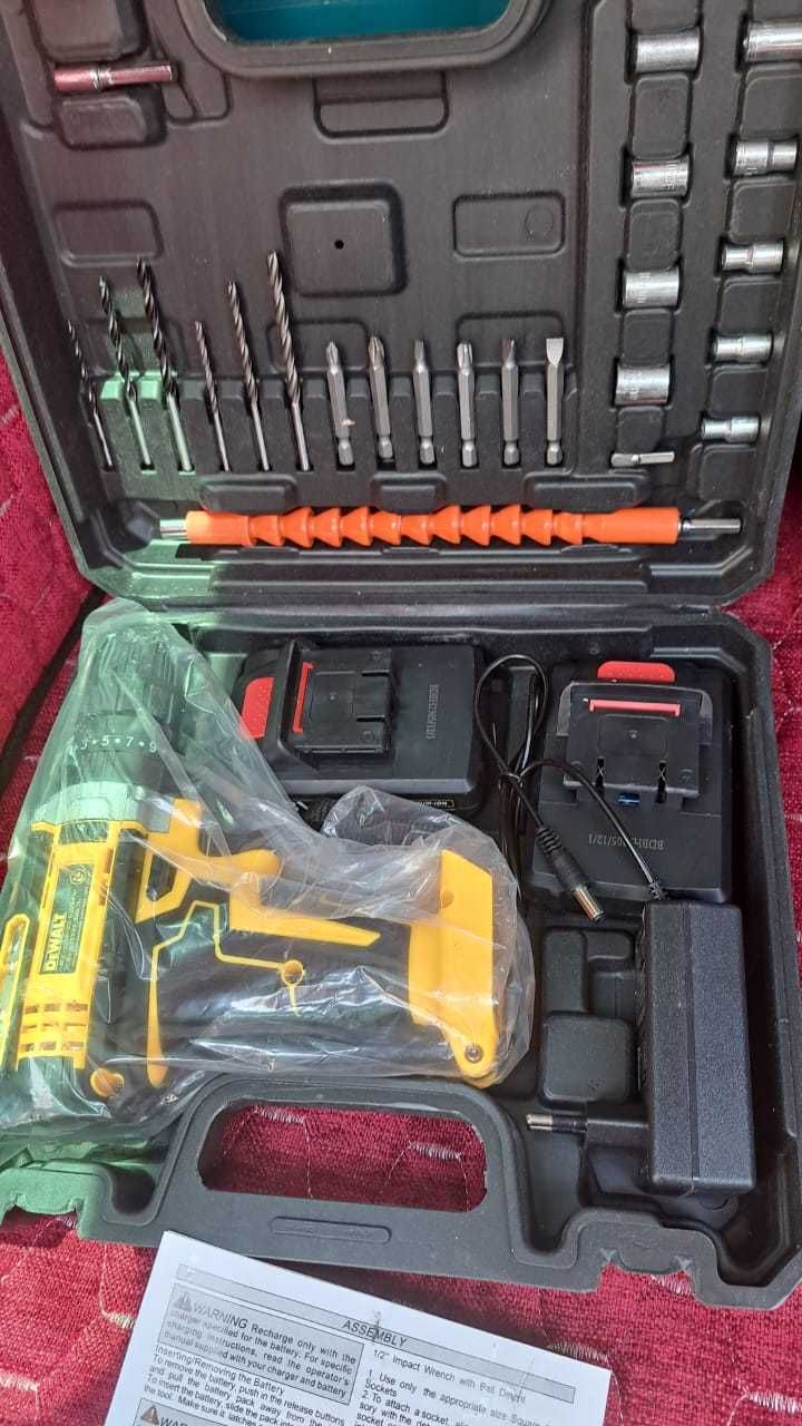 Новый Шуруповерт DEWALT