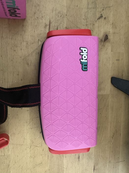 Scaun auto portabil pentru copii Mifold grab and go boster