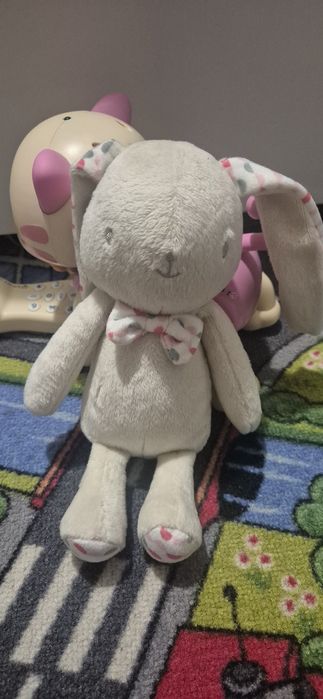 Pisicuta roz interactiva