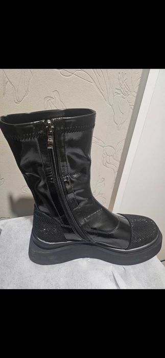 Нови боти естествен лак с камъчета