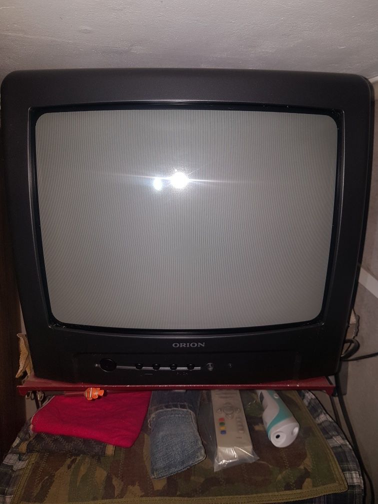 Tv Orion cu telecomanda