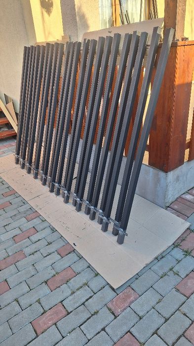 Vând stâlpi de gard