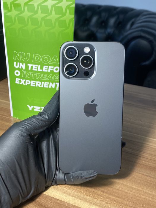 iPhone 15 Pro Max • 256 GB • Black Titanium