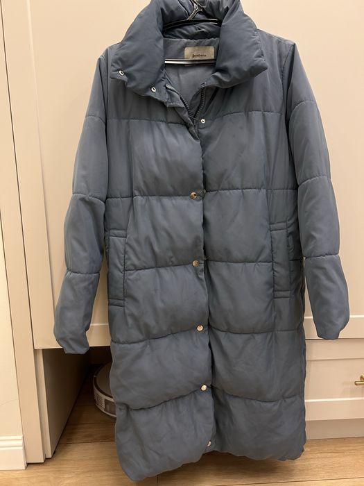 Продам куртку размер sm женская