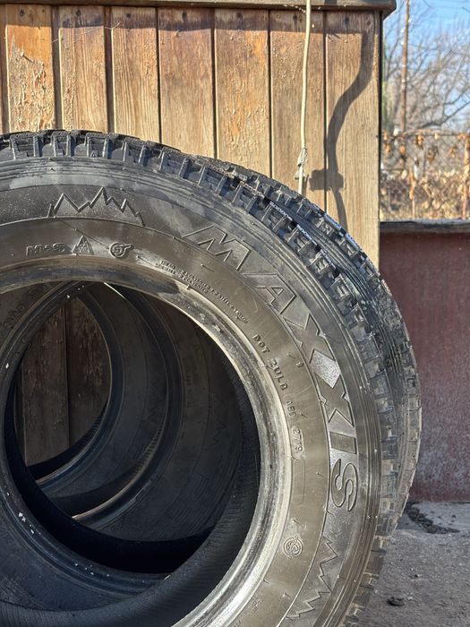 Резина зимняя Maxxis 225/70/R16