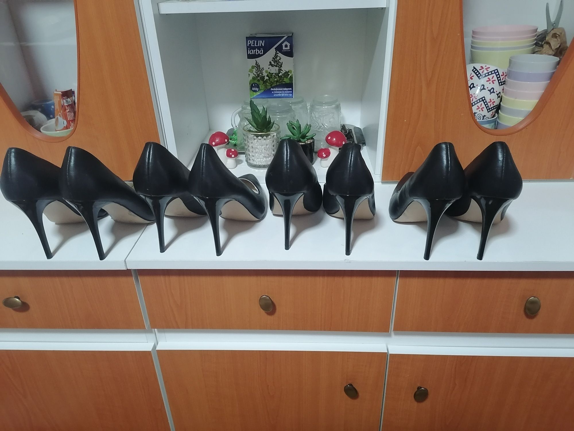 Pantofi damă noi (4 perechi) - (mărimea 41)
