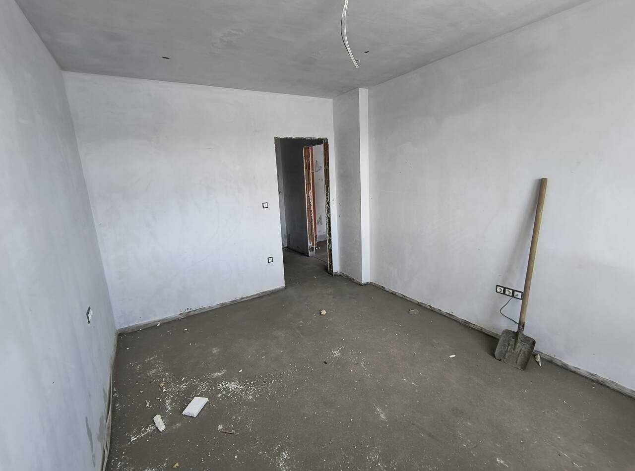Продава се Двустаен апартамент в Пловдив, Христо Смирненски - 71 кв.м за 1271 €/кв.м - Снимка #2