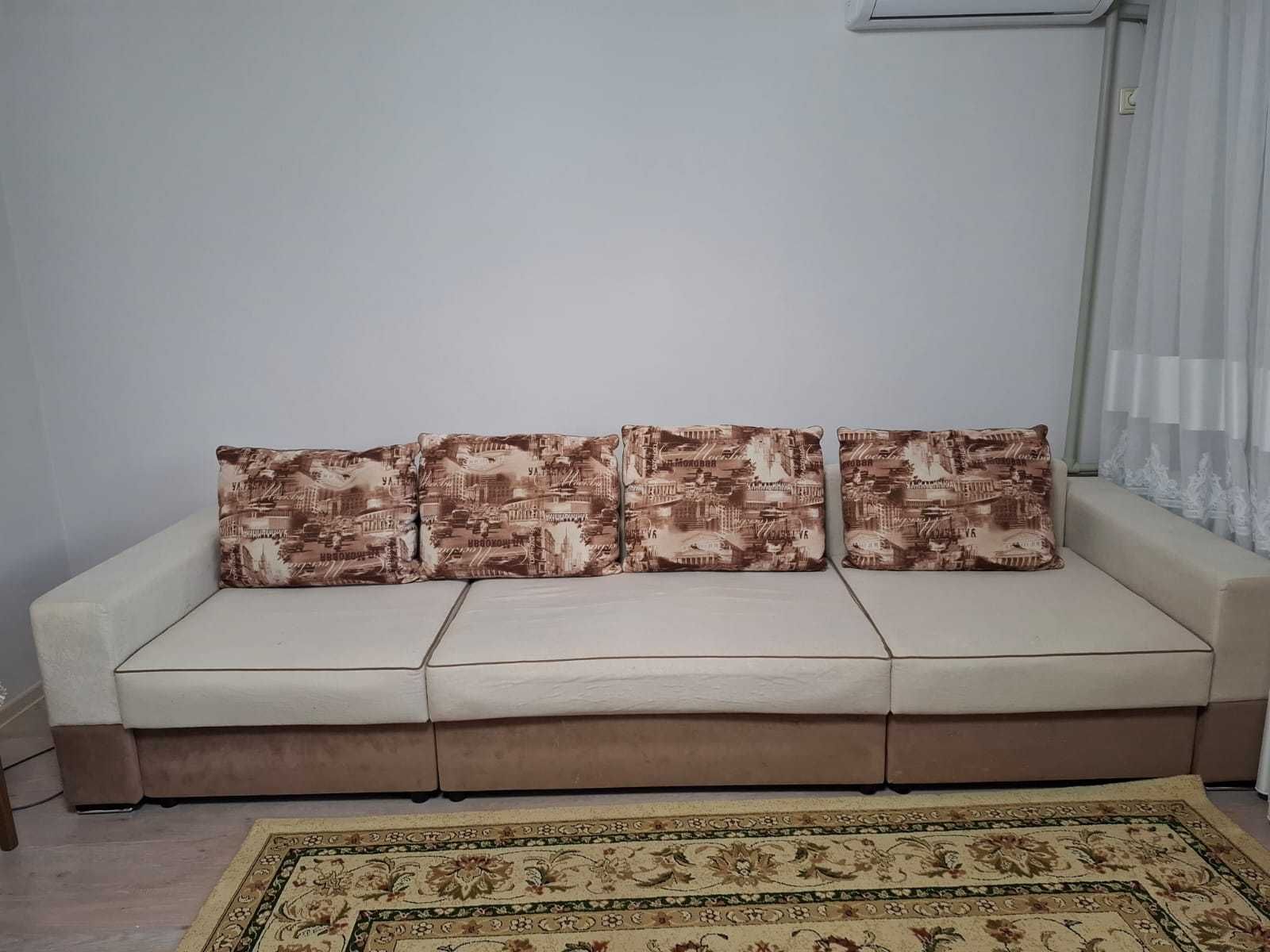 Диван в отличном состоянии