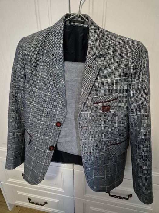 За момче , интересно