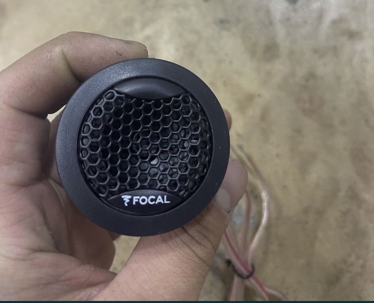 Focal  Access 165 AS3