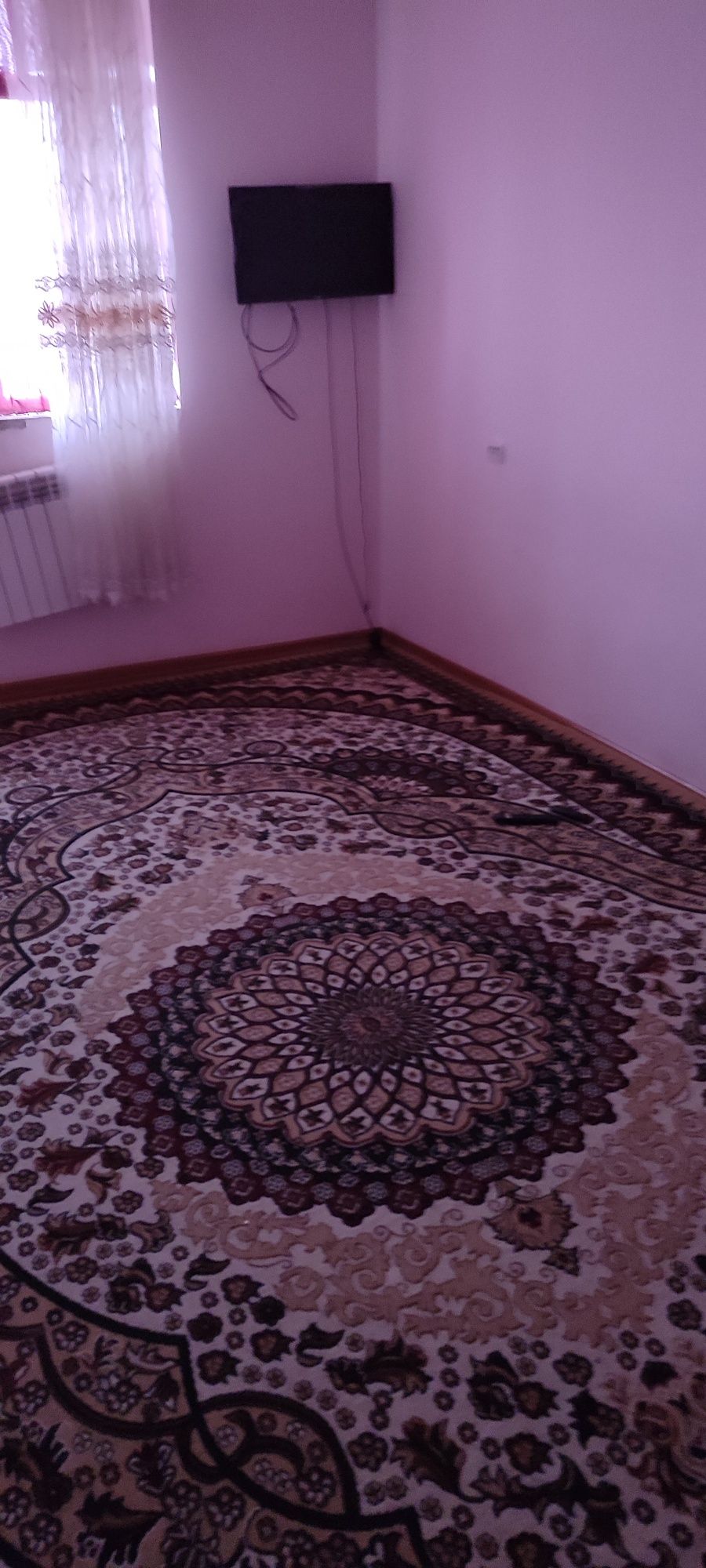 Trikatajda 1 xonali uy ijaraga beriladi uzoq muddatga