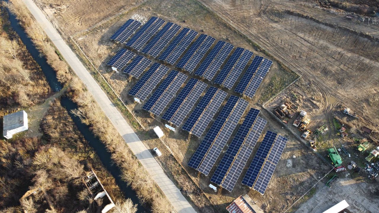 Продава се Парцел в София, Младост 1А - 150000 кв.м за 9 €/кв.м - Снимка #4