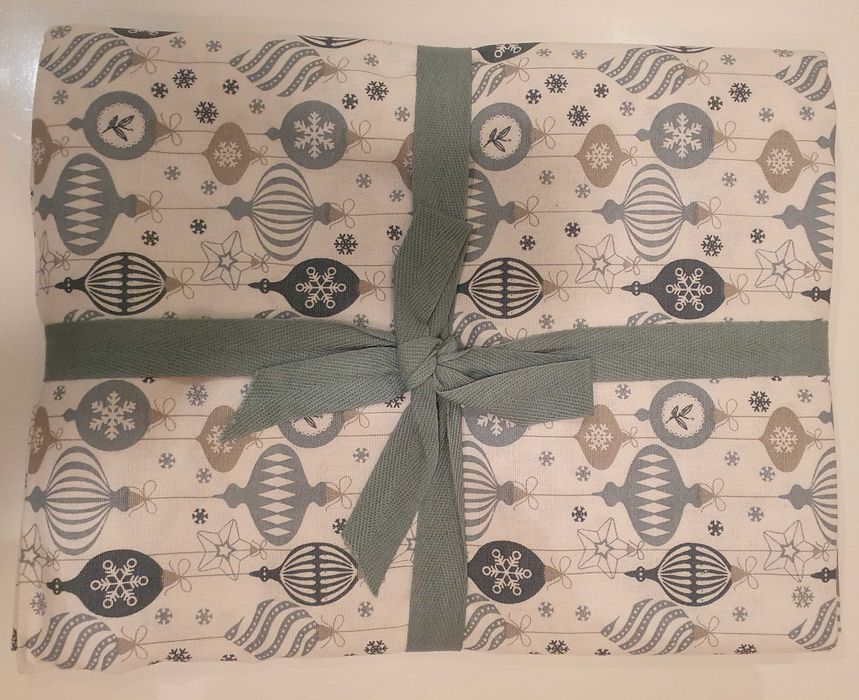 Коледна покривка