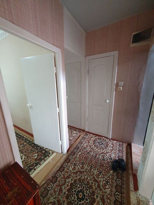 Yangi bozor 80 oldidan 2 xonalik uy sotiladi