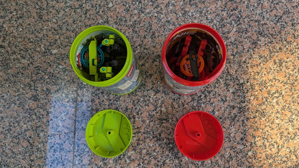 2 seturi LEGO RoboRiders: Swamp, Lava