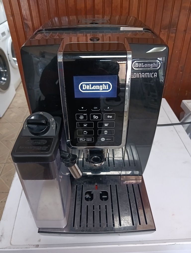 Кафе автомат Delonghi Dinamica перфектен с гаранция!
