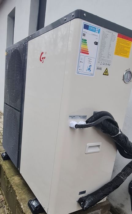 Vand pompa caldura 13kw-POMPA ESTE NOUA