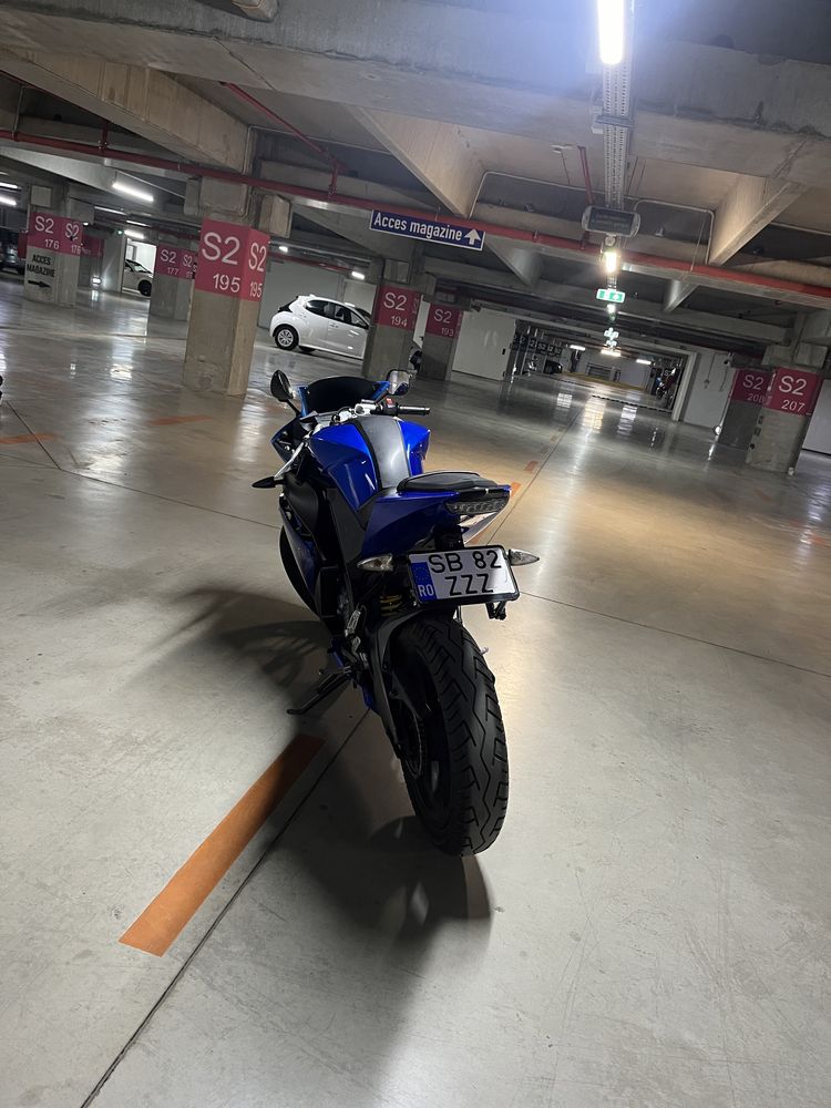 Yamaha YZF r125 2009