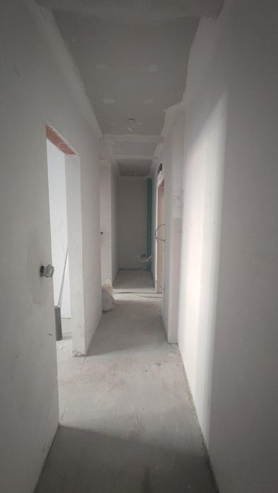 Продава се Тристаен апартамент в Варна, Лятно кино Тракия - 112 кв.м за 2036 €/кв.м - Снимка #10