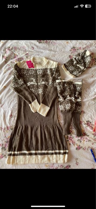 Set rochie tricotata, jambiere si fes de iarna