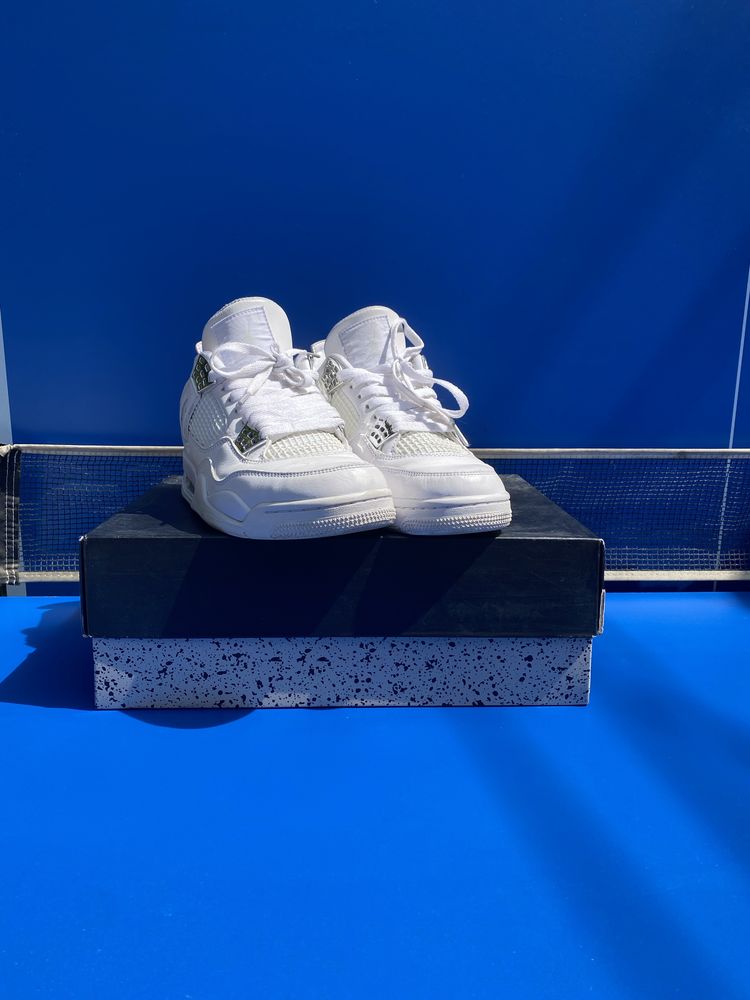 Air Jordan 4 Pure Money 41