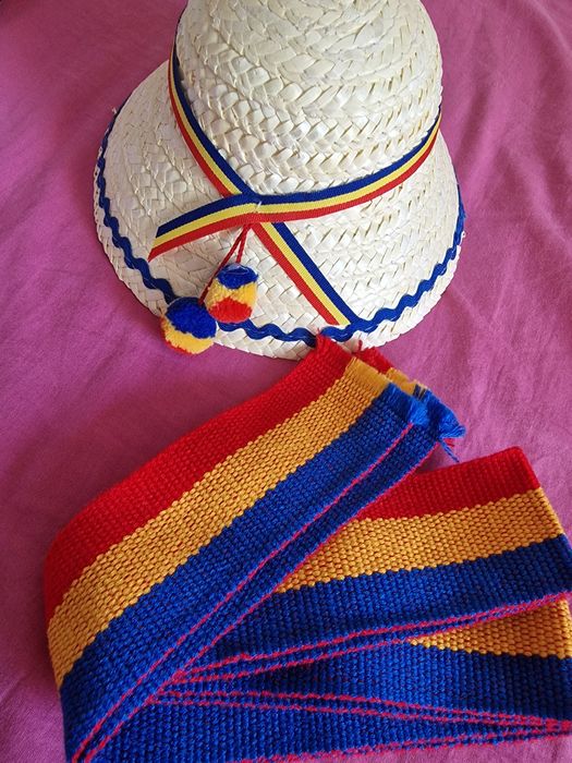 Set traditional accesorii