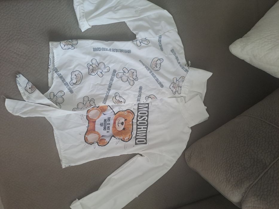 Риза на Moschino