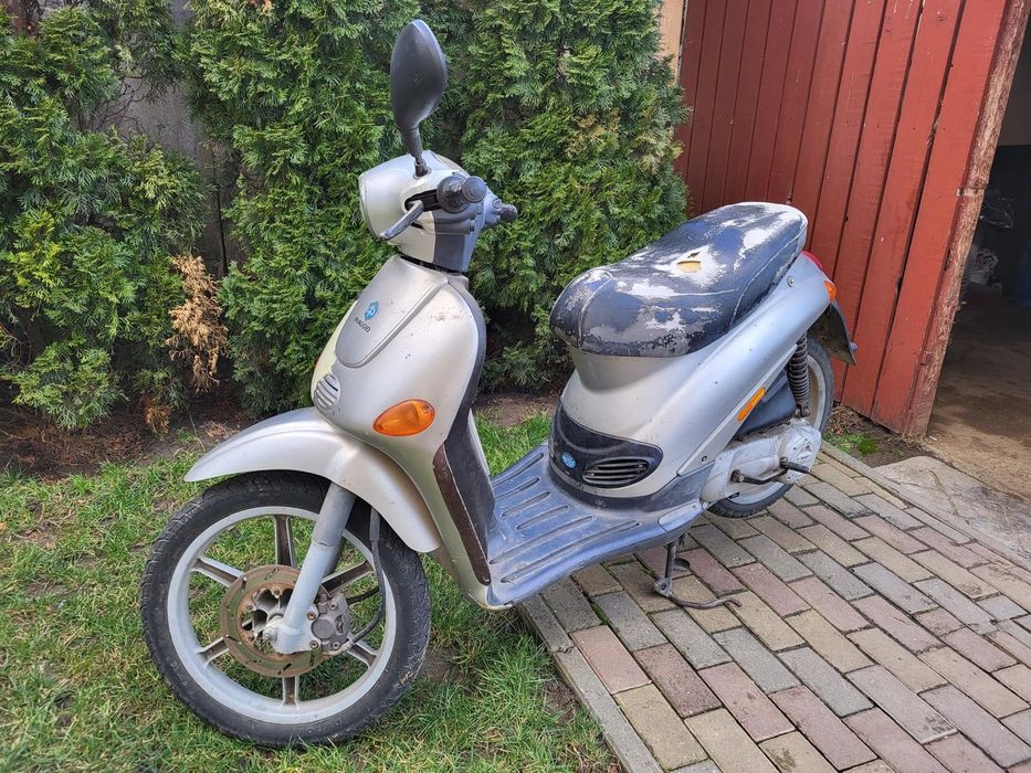 Vând motor Piagio liberti