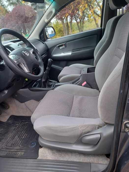 TOYOTA   HILUX  2.5 TDI  2014  EURO 5