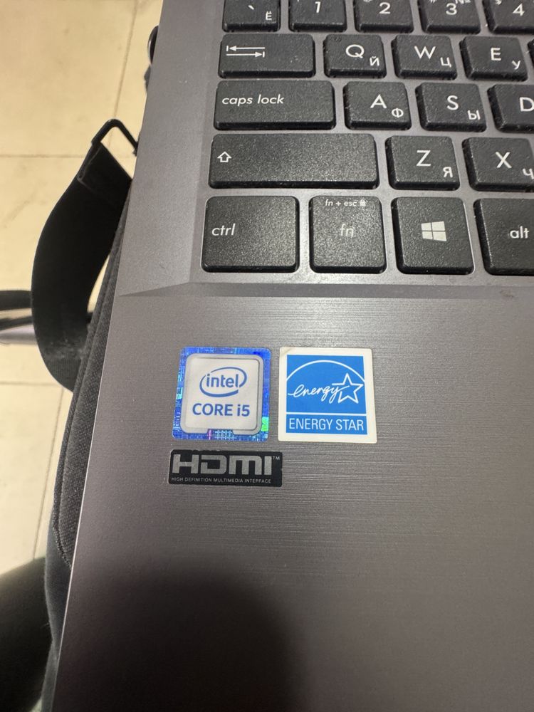Asus zenbook хорошый мощный ноут, есть вариант на apple wach ultra2