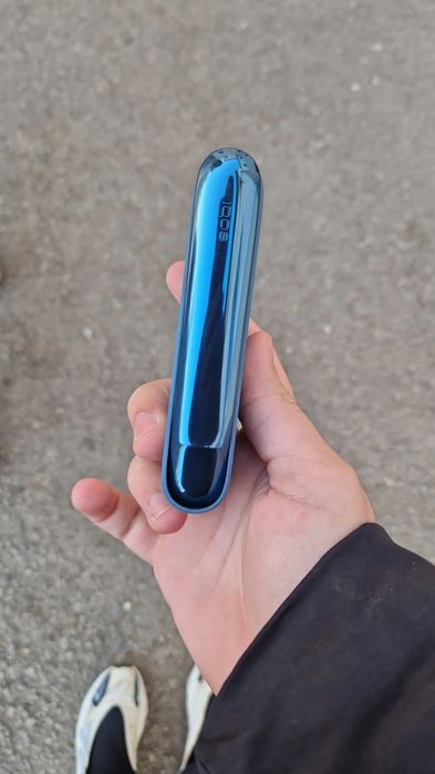 vand 2 iqosuri cu display