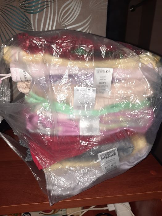 Пакет вещей 2-3-4, в основном Глория джинс. Фото не все