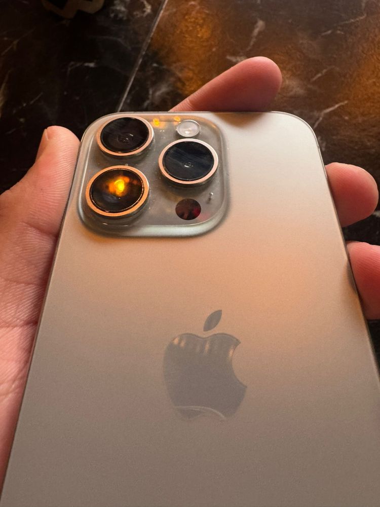 ~İphone 15pro С Гаранция