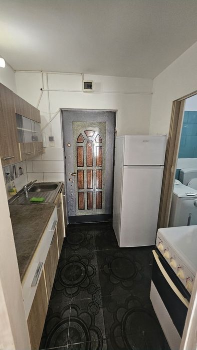 Inchiriez Apartament ursului, Uta,  Arad